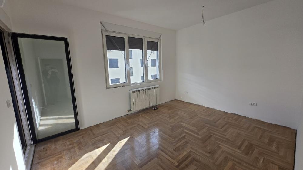 Stan na prodaju u Beogradu, Vračar,Crveni Krst, trosoban, 80m2, cena 280000 evra