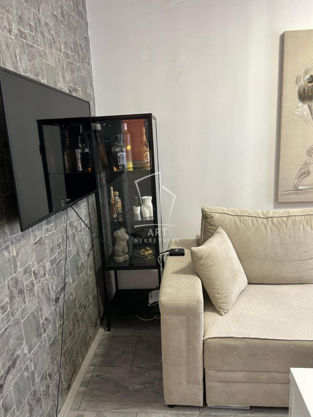 Stan na prodaju u Beogradu, Voždovac, dvosoban, 42m2, cena 175000 evra