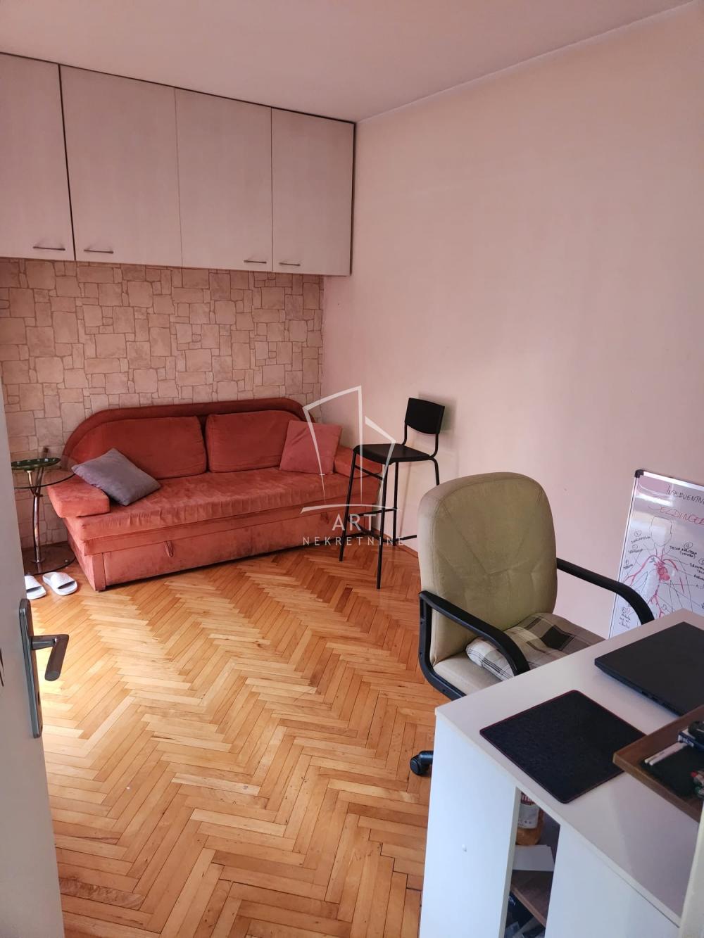 Stan na prodaju u Beogradu, Voždovac, dvosoban, 42m2, cena 175000 evra