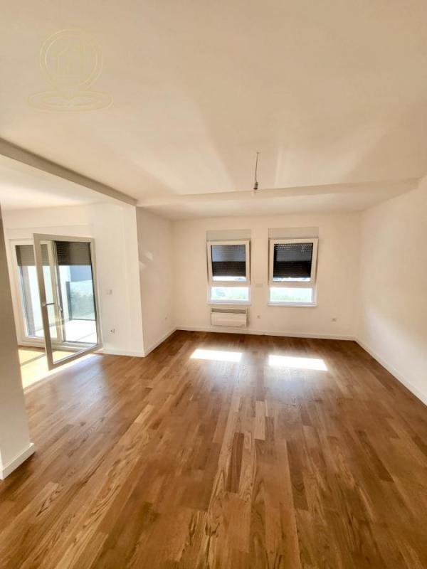 Stan na prodaju u Beogradu, Ledine, jednosoban, 50m2, cena 108000 evra