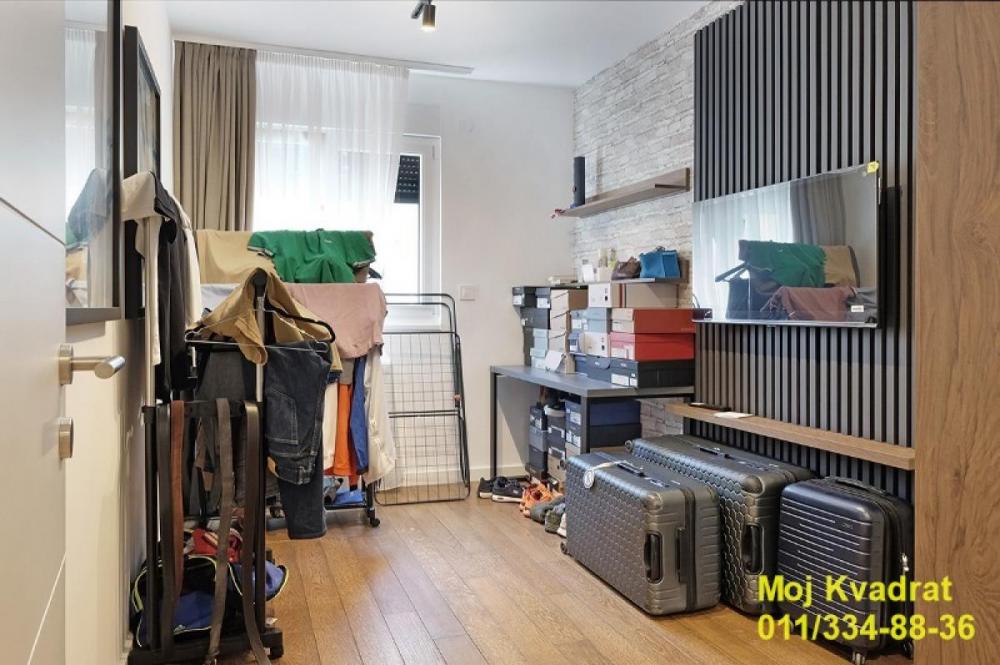 Stan na prodaju u Beogradu, Crveni Krst, trosoban, 62m2, cena 270000 evra