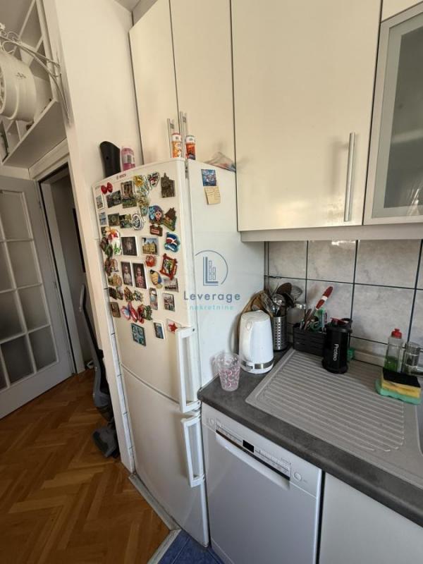 Stan na prodaju u Beogradu, Žarkovo, dvoiposoban, 59m2, cena 178500 evra