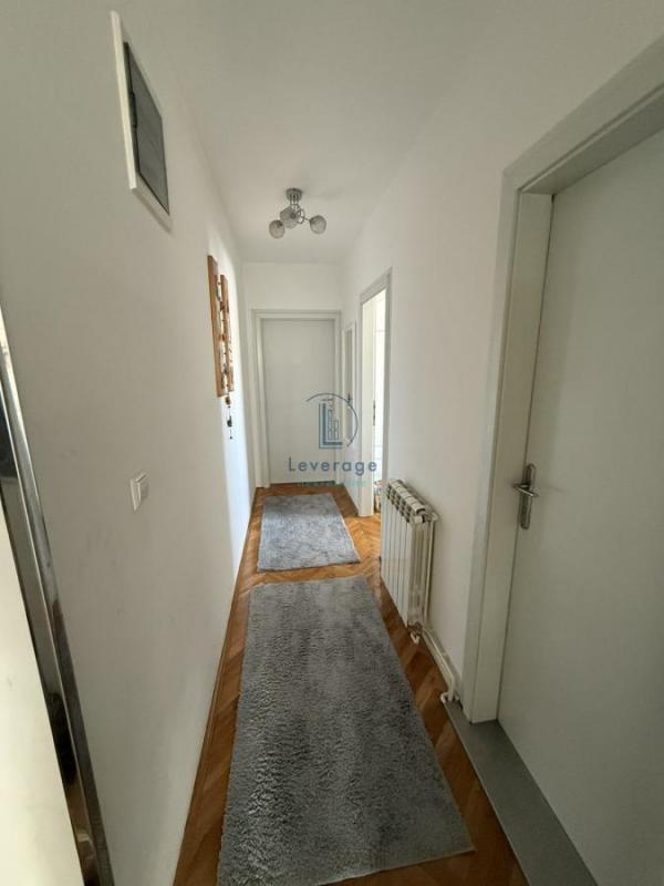 Stan na prodaju u Beogradu, Žarkovo, dvoiposoban, 59m2, cena 178500 evra