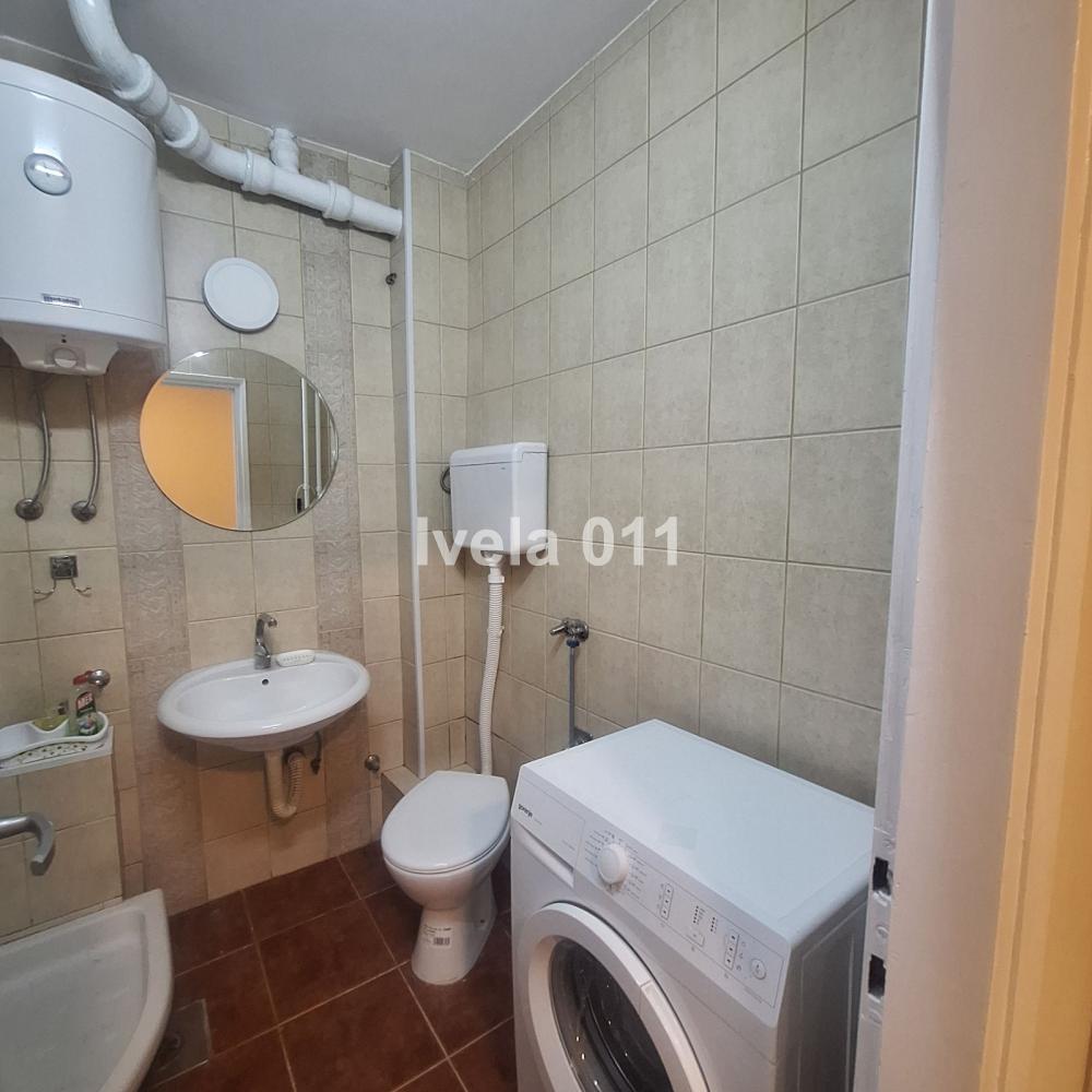 Stan na prodaju u Beogradu, Karaburma, dvosoban, 47m2, cena 139000 evra