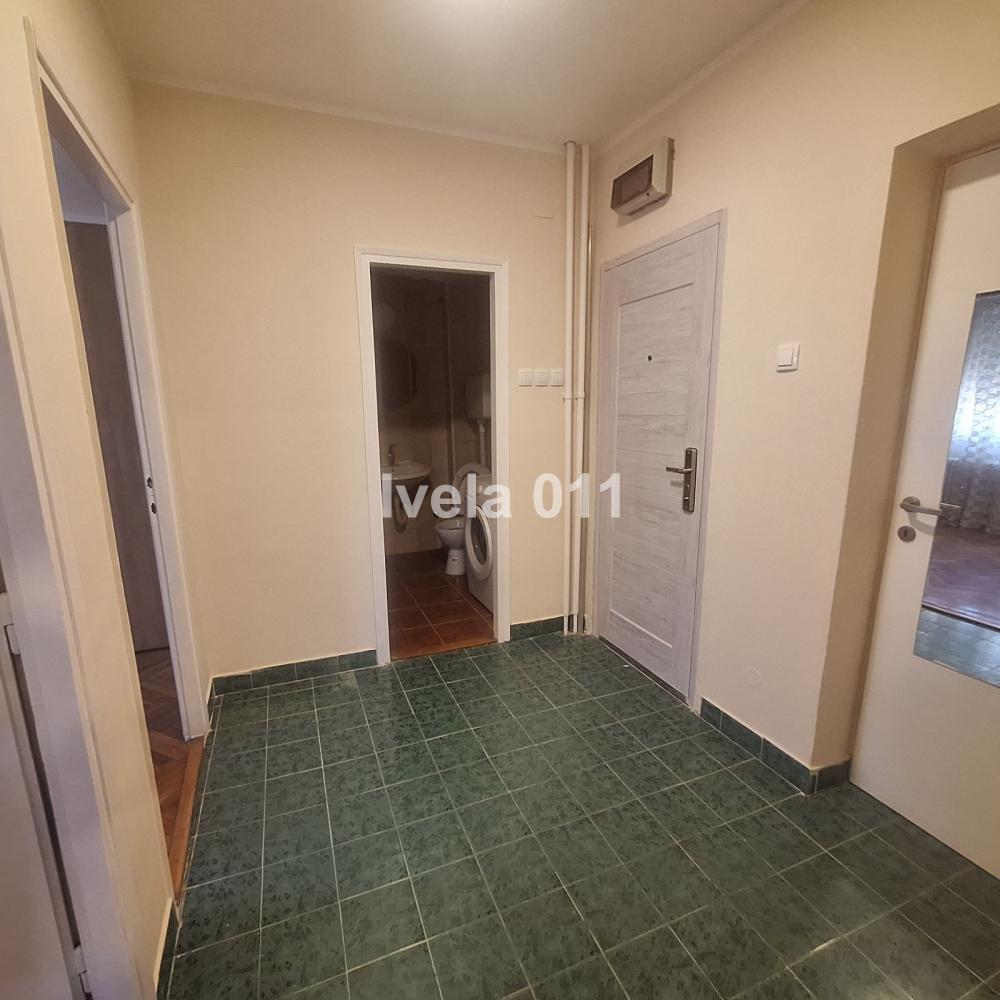 Stan na prodaju u Beogradu, Karaburma, dvosoban, 47m2, cena 139000 evra
