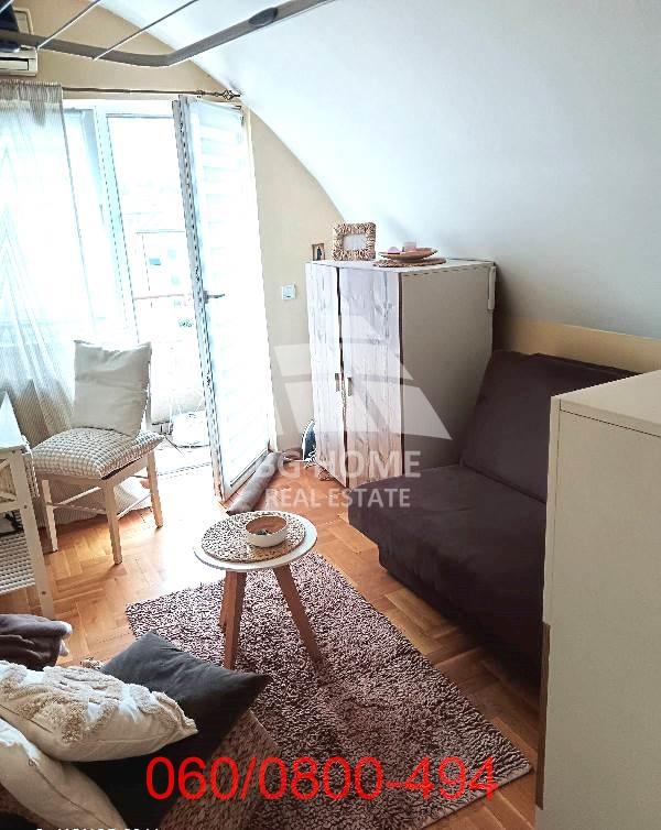 Stan na prodaju u Beogradu, Cvetkova pijaca, jednoiposoban, 31m2, cena 127000 evra