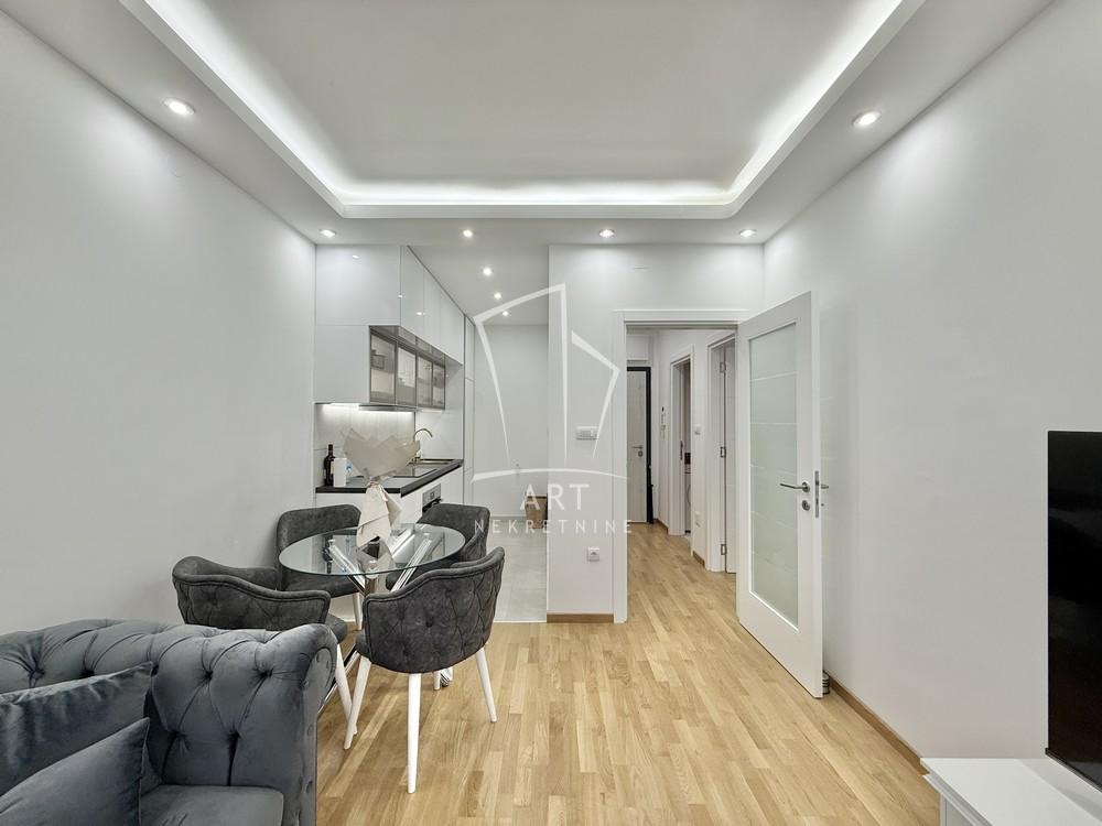 Stan na prodaju u Beogradu, Banovo brdo, jednoiposoban, 41m2, cena 205000 evra