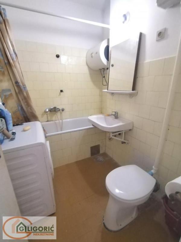 Stan na prodaju u Beogradu, Učiteljsko naselje, dvosoban, 62m2, cena 140000 evra