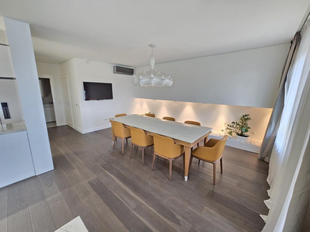 Stan na prodaju u Beogradu, Gornji Dorćol, cetvorosoban, 228m2, cena 1130000 evra