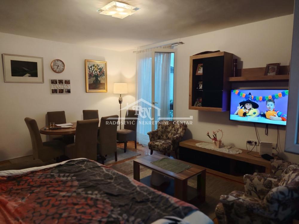 Stan na prodaju u Beogradu, Karaburma, dvosoban, 59m2, cena 146000 evra