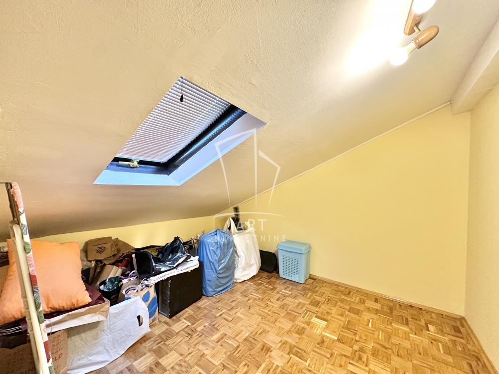 Stan na prodaju u Beogradu, Banovo brdo, dvoiposoban, 54m2, cena 158800 evra