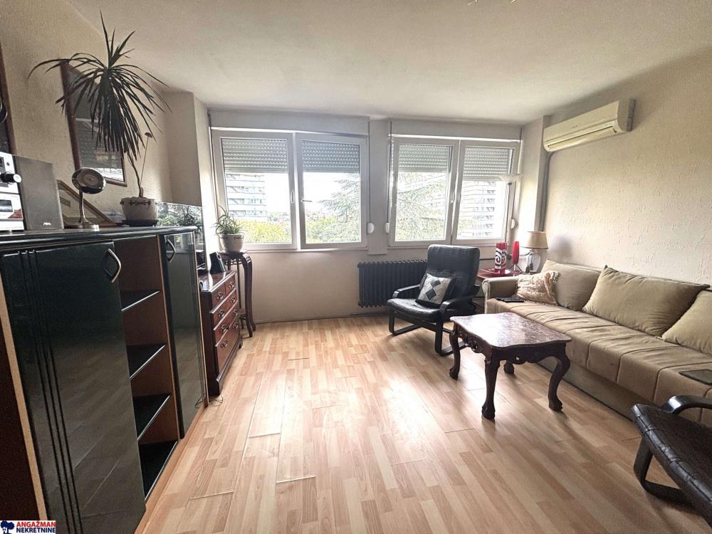 Stan na prodaju u Beogradu, Voždovac, dvosoban, 47m2, cena 149300 evra