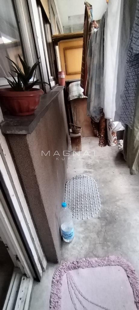 Stan na prodaju u Beogradu, Novi Beograd blok 70 (Kineski TC), dvosoban, 64m2, cena 225000 evra
