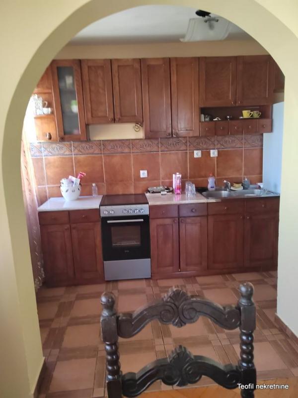 Stan na prodaju u Beogradu, Kalenić pijaca, cetvorosoban, 107m2, cena 450000 evra