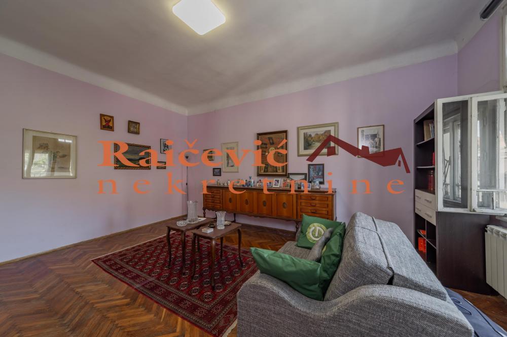 Stan na prodaju u Beogradu, Beograd (centar), troiposoban, 88m2, cena 350000 evra
