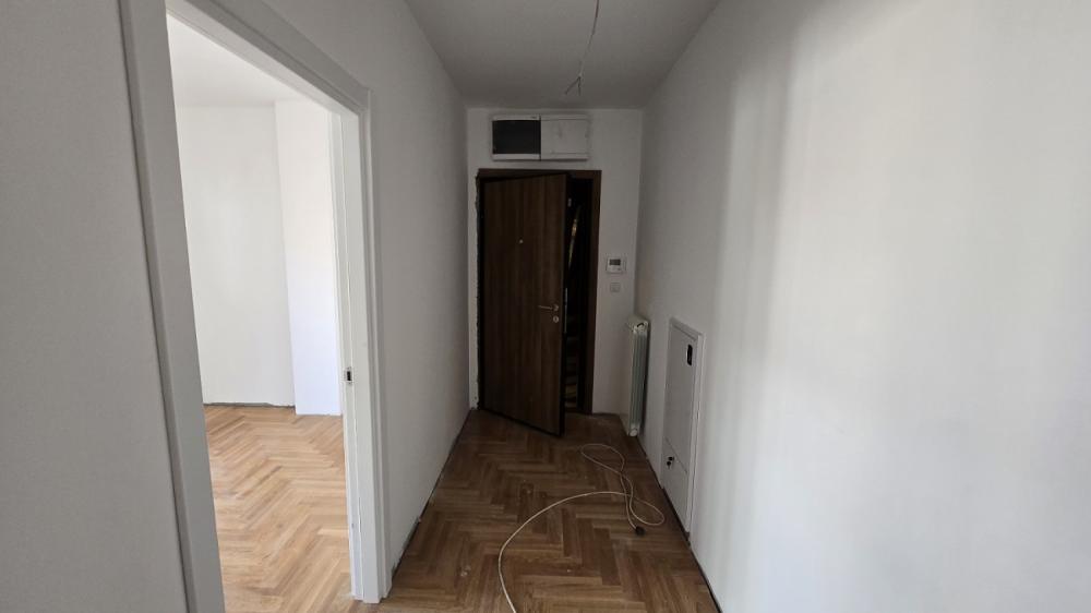 Stan na prodaju u Beogradu, Vračar,Crveni Krst, troiposoban, 95m2, cena 313500 evra