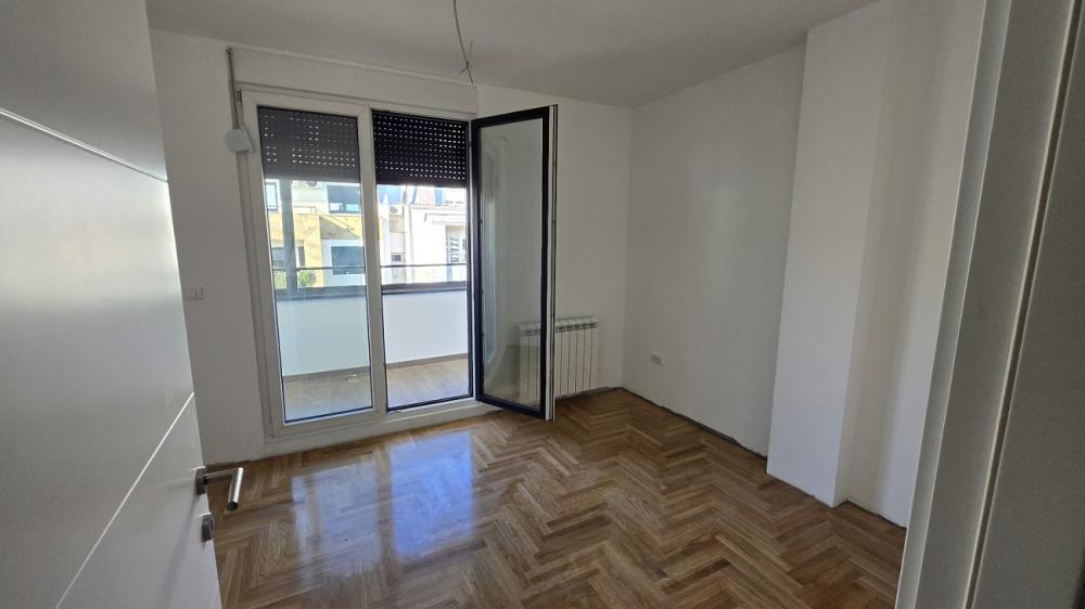 Stan na prodaju u Beogradu, Vračar,Crveni Krst, troiposoban, 95m2, cena 313500 evra