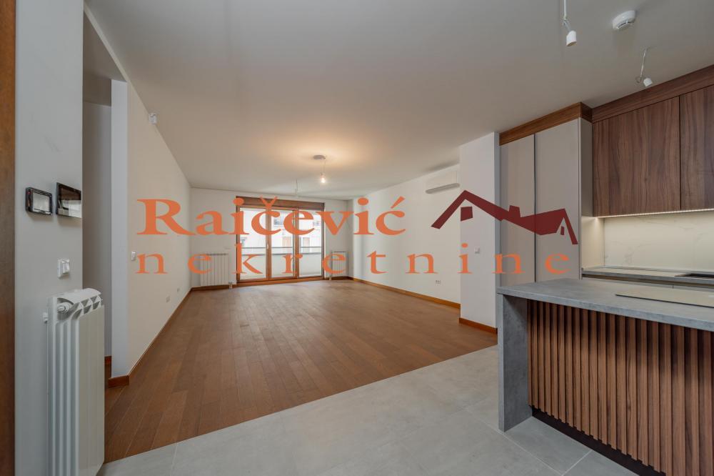 Stan na prodaju u Beogradu, Vračar (Hram), trosoban, 101m2, cena 495000 evra