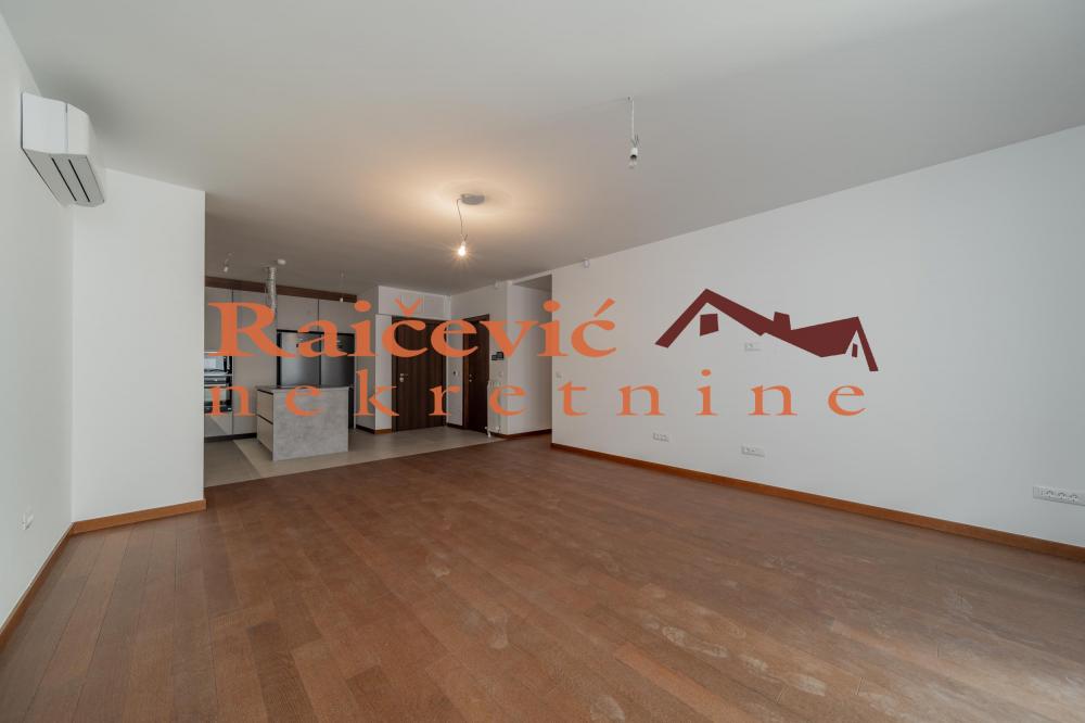 Stan na prodaju u Beogradu, Vračar (Hram), trosoban, 101m2, cena 495000 evra