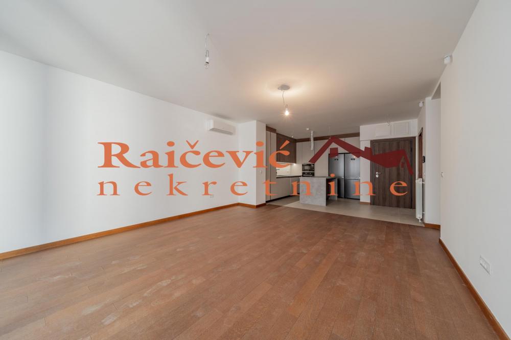 Stan na prodaju u Beogradu, Vračar (Hram), trosoban, 101m2, cena 495000 evra