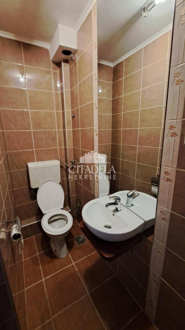 Stan na prodaju u Beogradu, Čukarica, trosoban, 96m2, cena 320000 evra