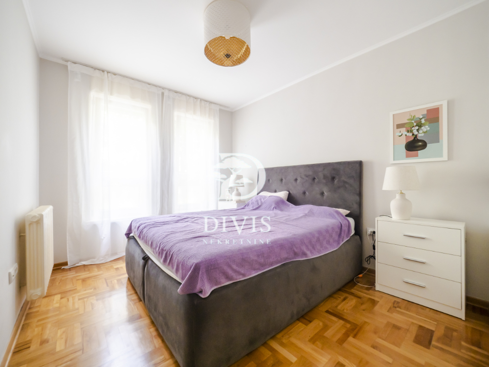 Stan na prodaju u Beogradu, Zvezdara,Denkova bašta, dvoiposoban, 65m2, cena 230000 evra
