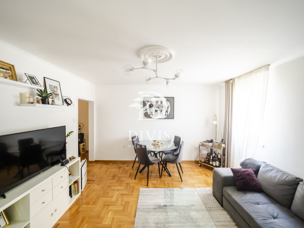 Stan na prodaju u Beogradu, Zvezdara,Denkova bašta, dvoiposoban, 65m2, cena 230000 evra