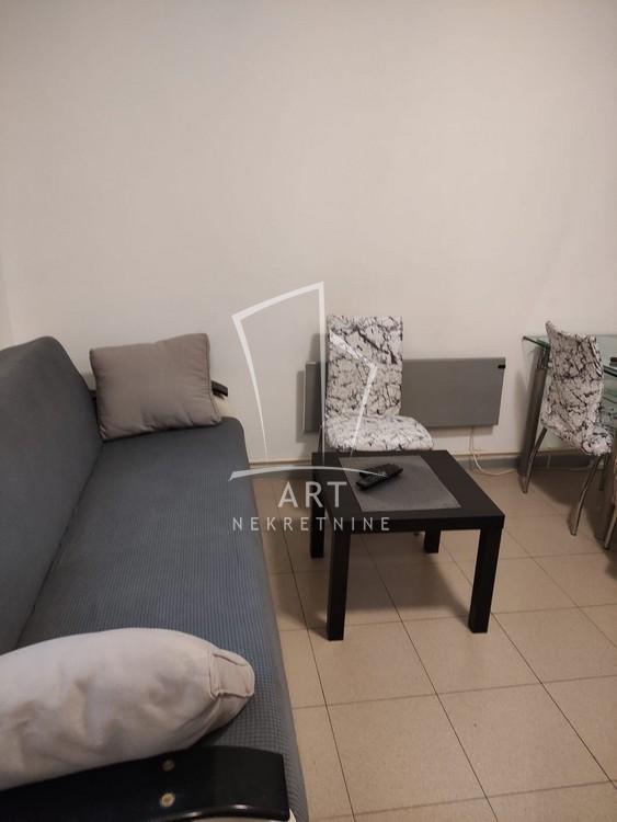 Stan na prodaju u Beogradu, Stari grad, jednoiposoban, 28m2, cena 174000 evra