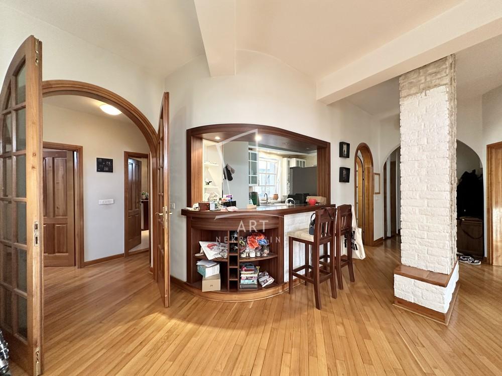 Stan na prodaju u Beogradu, Stari grad, cetvorosoban, 114m2, cena 415000 evra