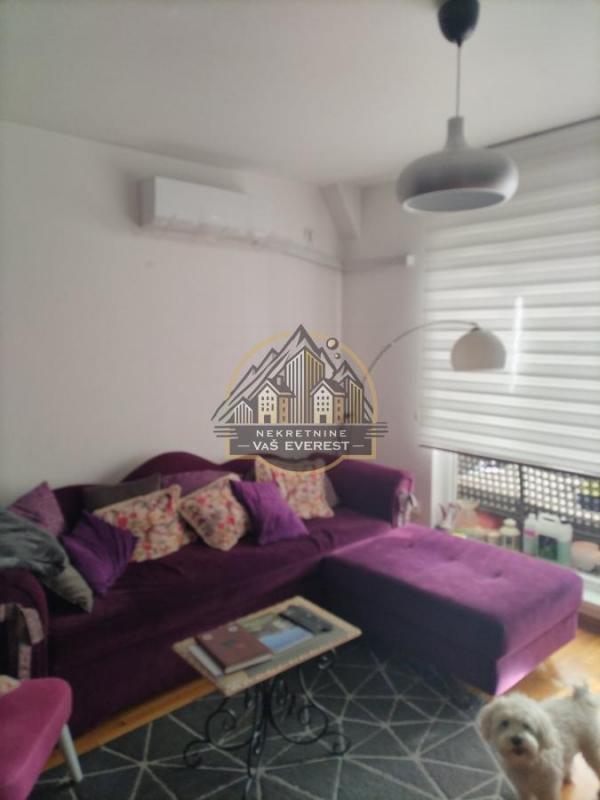 Stan na prodaju u Beogradu, Cvetanova ćuprija, dvoiposoban, 60m2, cena 147000 evra