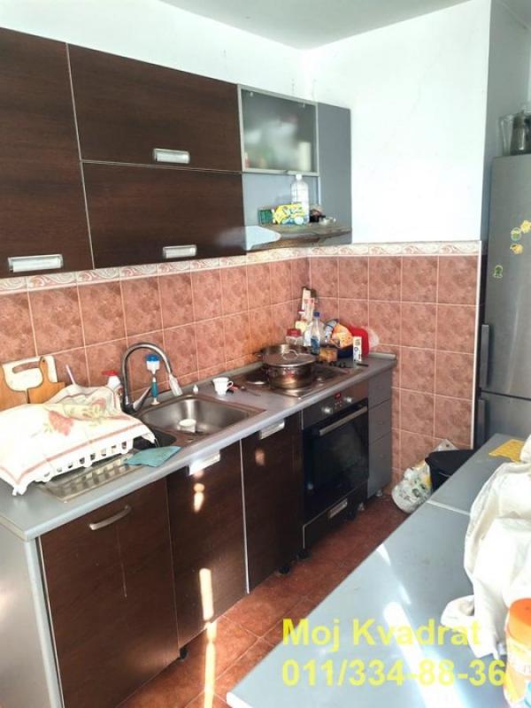 Stan na prodaju u Beogradu, Crveni Krst, troiposoban, 72m2, cena 189000 evra