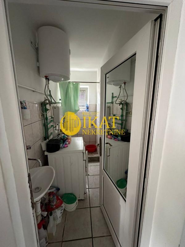 Stan na prodaju u Beogradu, Kumodraž, cetvorosoban, 80m2, cena 145000 evra