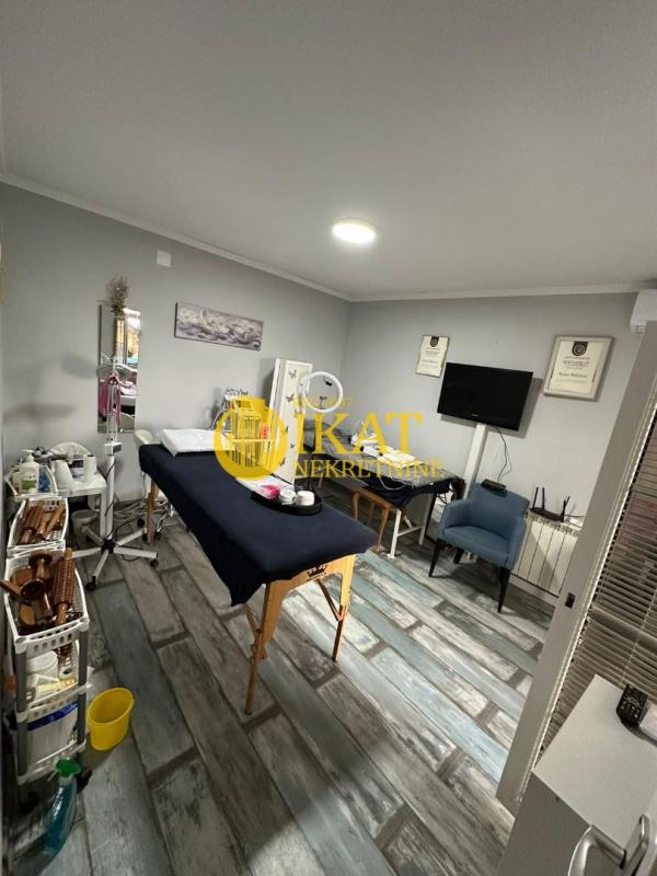 Stan na prodaju u Beogradu, Kumodraž, cetvorosoban, 80m2, cena 145000 evra