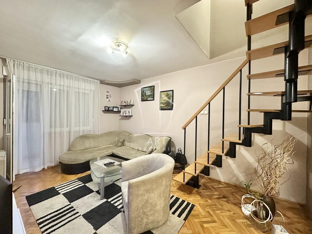 Stan na prodaju u Beogradu, Karaburma, troiposoban, 73m2, cena 175000 evra