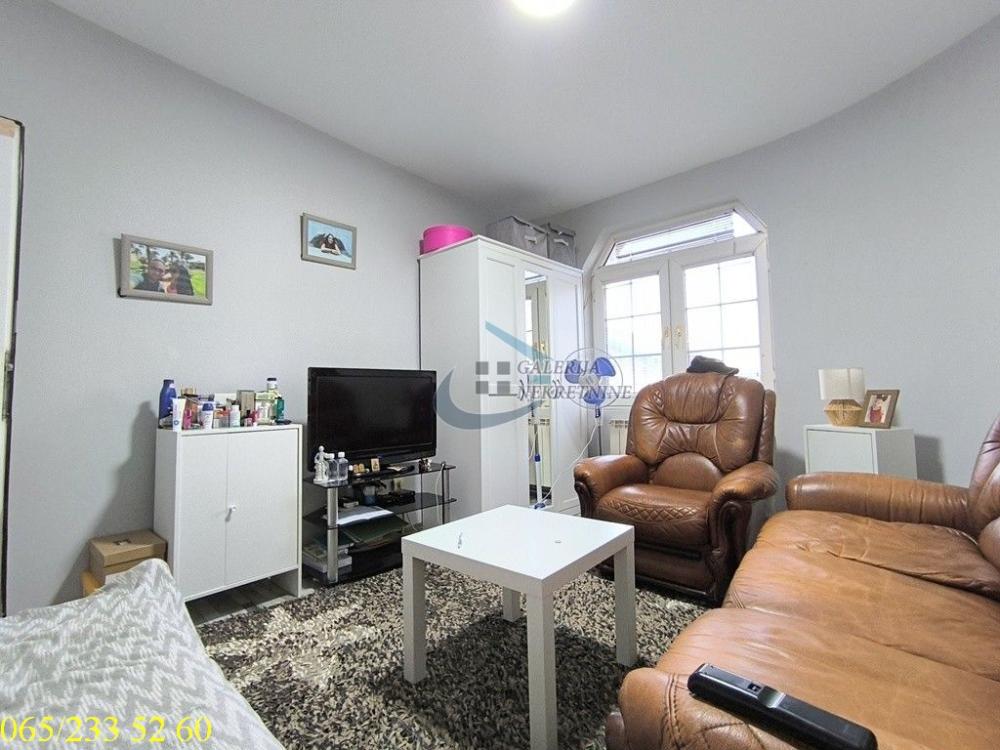 Stan na prodaju u Beogradu, Voždovac, trosoban, 75m2, cena 145000 evra