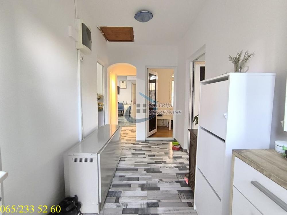 Stan na prodaju u Beogradu, Voždovac, trosoban, 75m2, cena 145000 evra