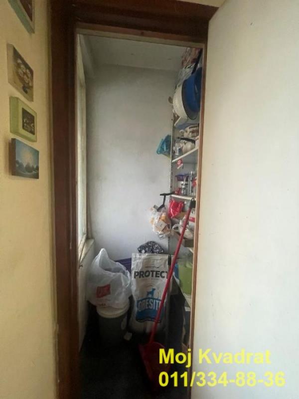 Stan na prodaju u Beogradu, Crveni Krst, dvosoban, 50m2, cena 180000 evra