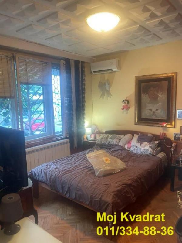 Stan na prodaju u Beogradu, Crveni Krst, dvosoban, 50m2, cena 180000 evra