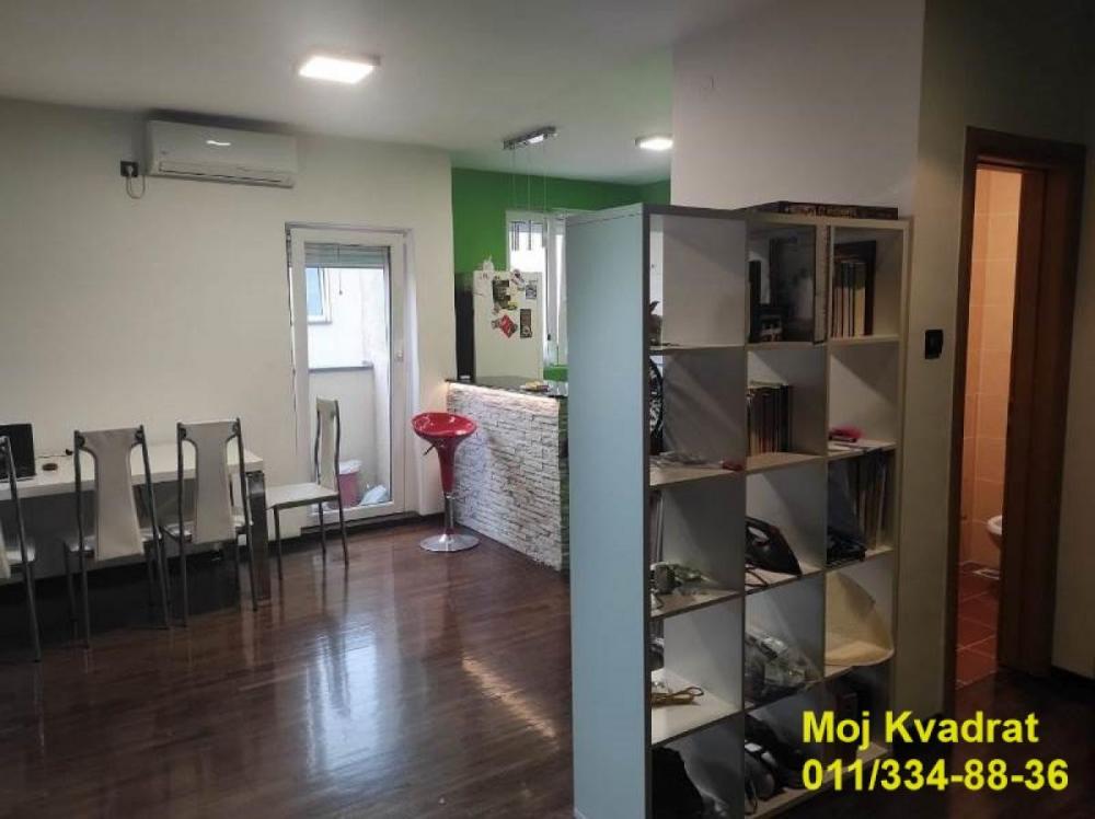 Stan na prodaju u Beogradu, Mirijevo, trosoban, 65m2, cena 152750 evra