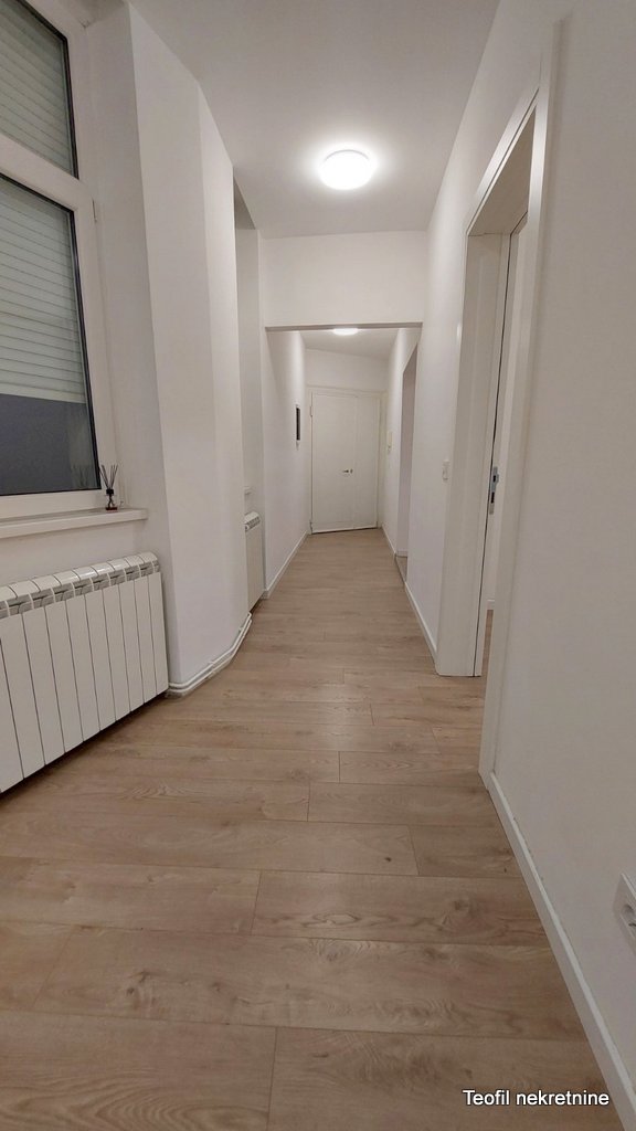 Stan na prodaju u Beogradu, Beograd (centar), cetvorosoban, 84m2, cena 380000 evra