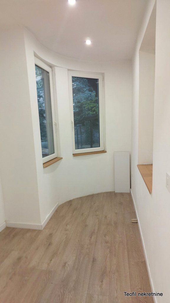 Stan na prodaju u Beogradu, Beograd (centar), cetvorosoban, 84m2, cena 380000 evra