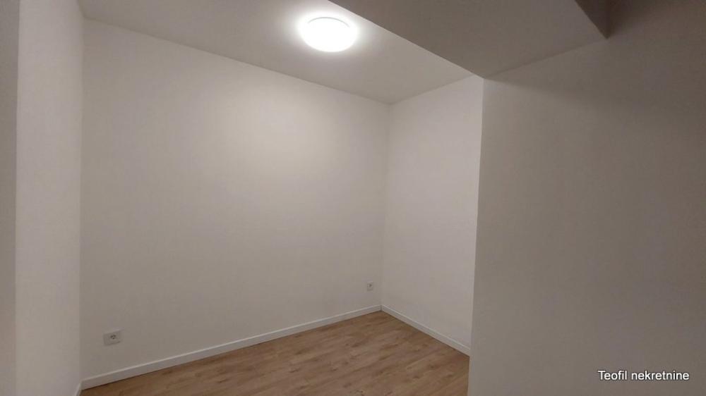 Stan na prodaju u Beogradu, Beograd (centar), cetvorosoban, 84m2, cena 380000 evra