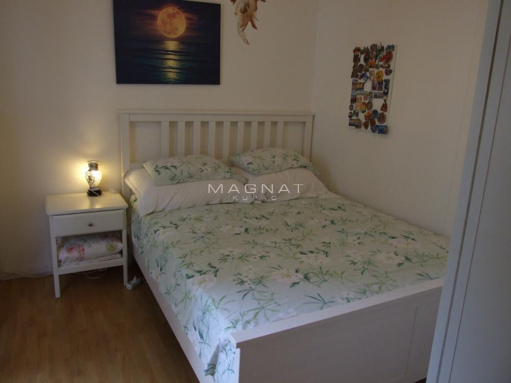 Stan na prodaju u Beogradu, Vračar, trosoban, 74m2, cena 314500 evra