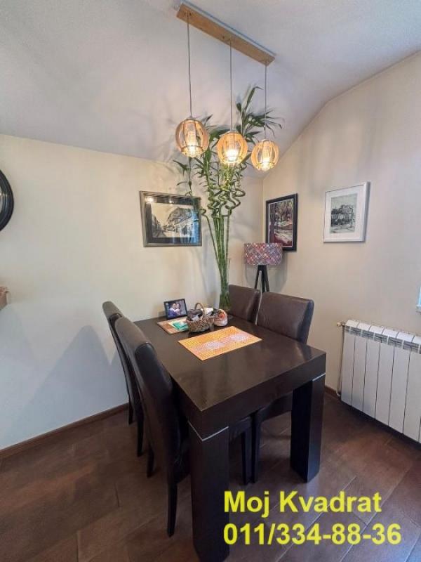 Stan na prodaju u Beogradu, Banovo brdo, cetvorosoban, 72m2, cena 170000 evra