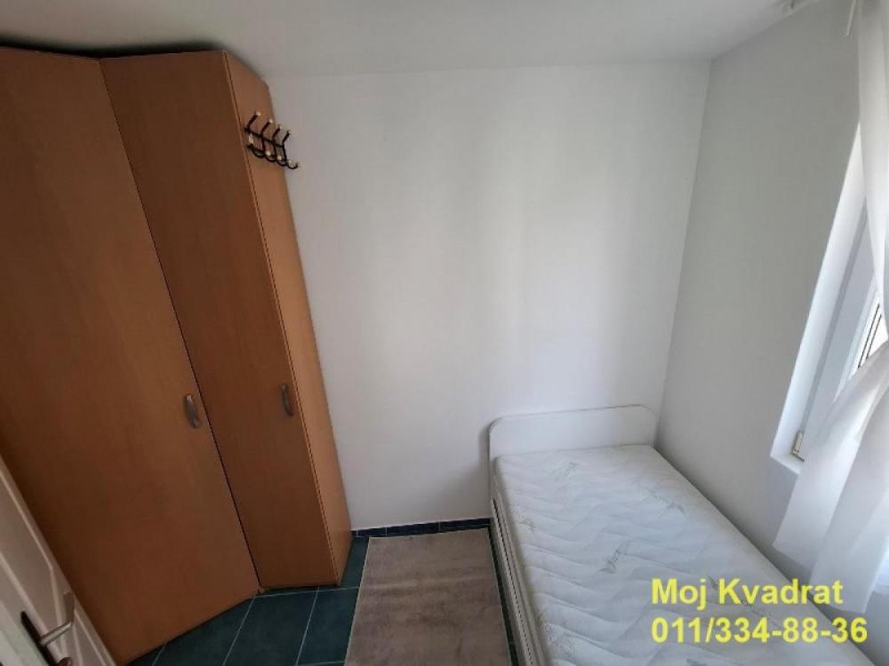Stan na prodaju u Beogradu, Rakovica, jednoiposoban, 27m2, cena 74900 evra