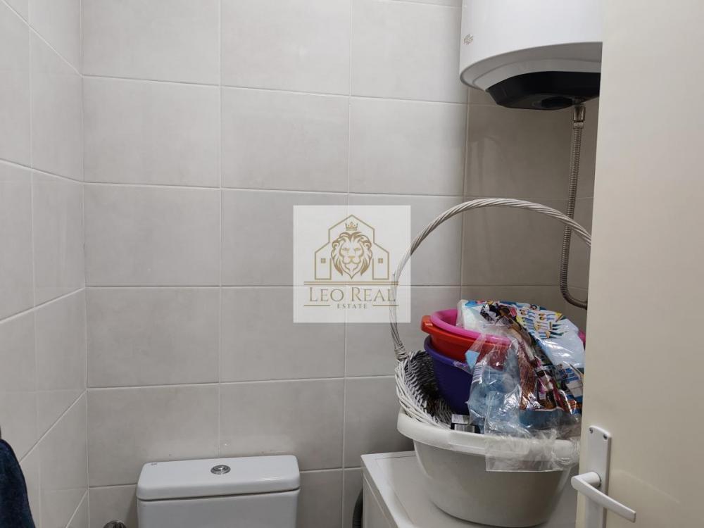 Stan na prodaju u Beogradu, Novi Beograd blok 71, trosoban, 76m2, cena 240000 evra