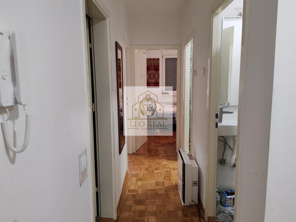 Stan na prodaju u Beogradu, Novi Beograd blok 71, trosoban, 76m2, cena 240000 evra