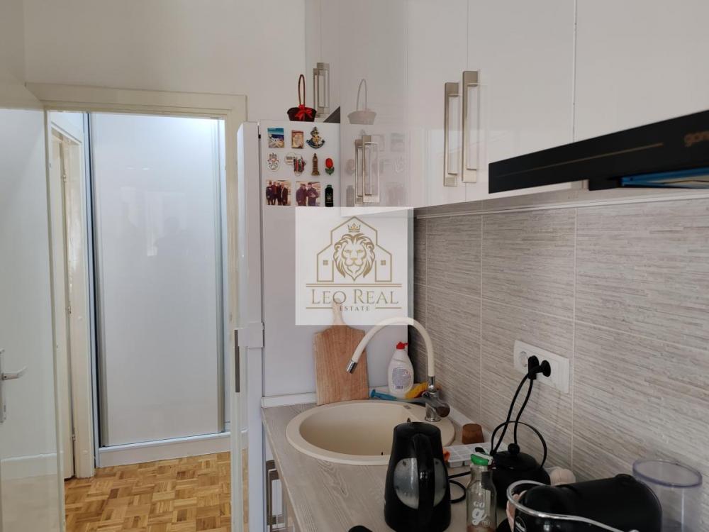 Stan na prodaju u Beogradu, Novi Beograd blok 71, trosoban, 76m2, cena 240000 evra
