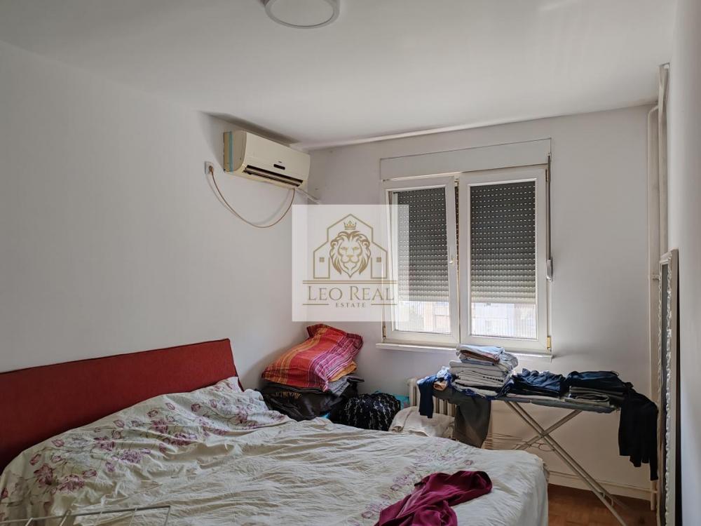 Stan na prodaju u Beogradu, Novi Beograd blok 71, trosoban, 76m2, cena 240000 evra