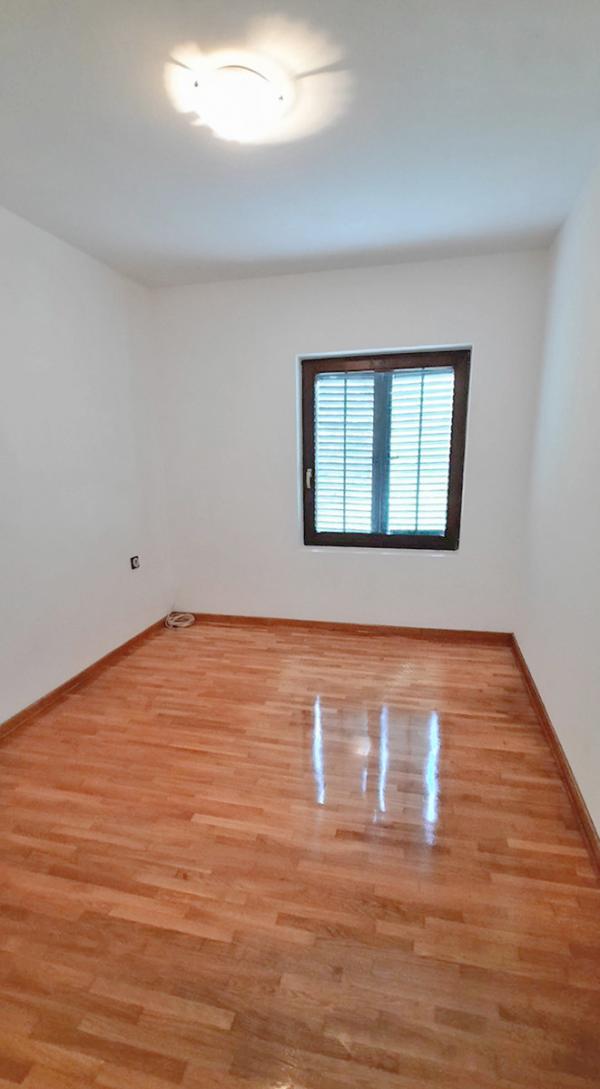 Stan na prodaju u Beogradu, Zvezdara, trosoban, 65m2, cena 195000 evra